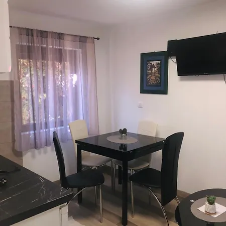 J&g Apartman *