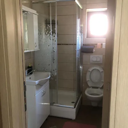 J&g Apartman
