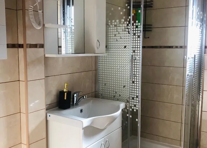 J&g * גורני מילנובץ